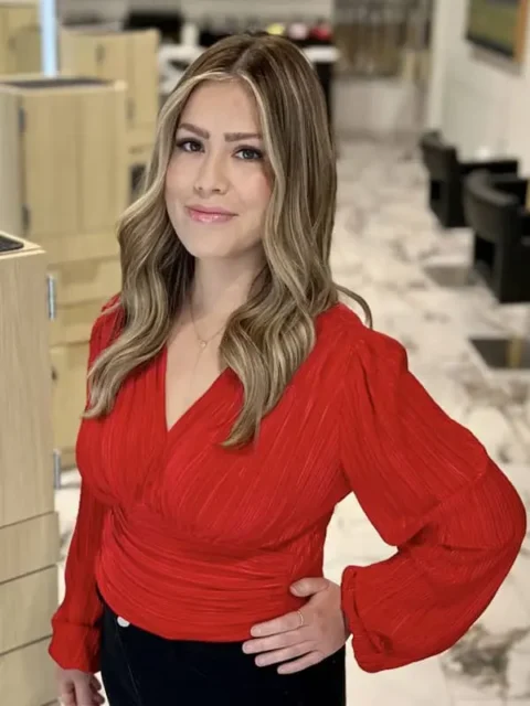 Stylist card yesenia marin